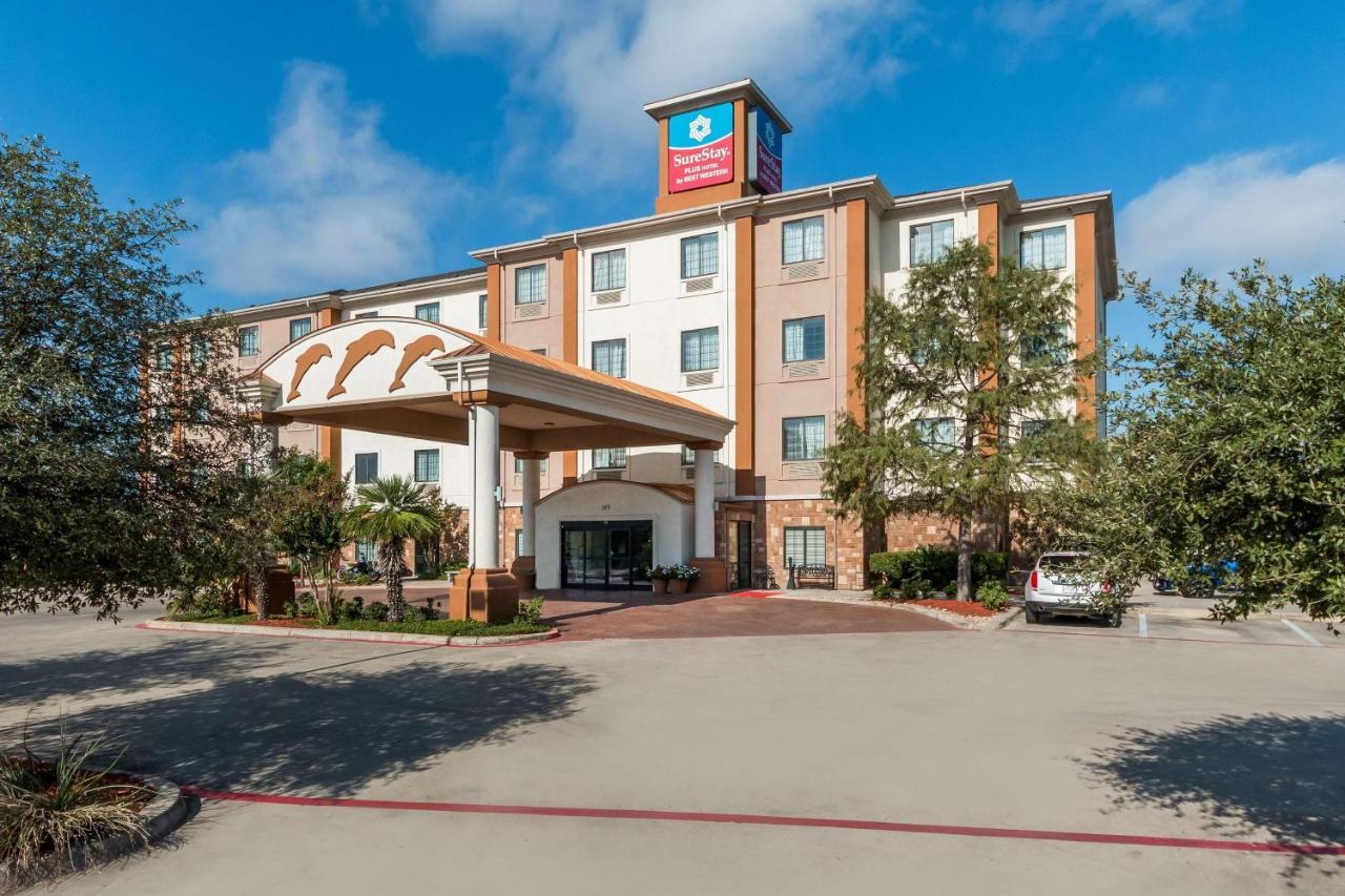 Surestay Plus Hotel By Best Western Near Seaworld Сан Антонио Екстериор снимка