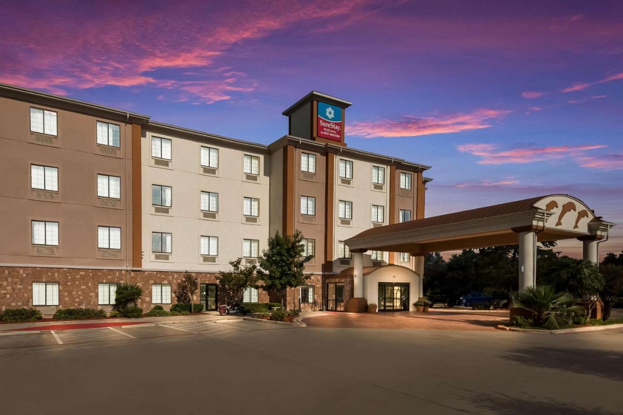 Surestay Plus Hotel By Best Western Near Seaworld Сан Антонио Екстериор снимка