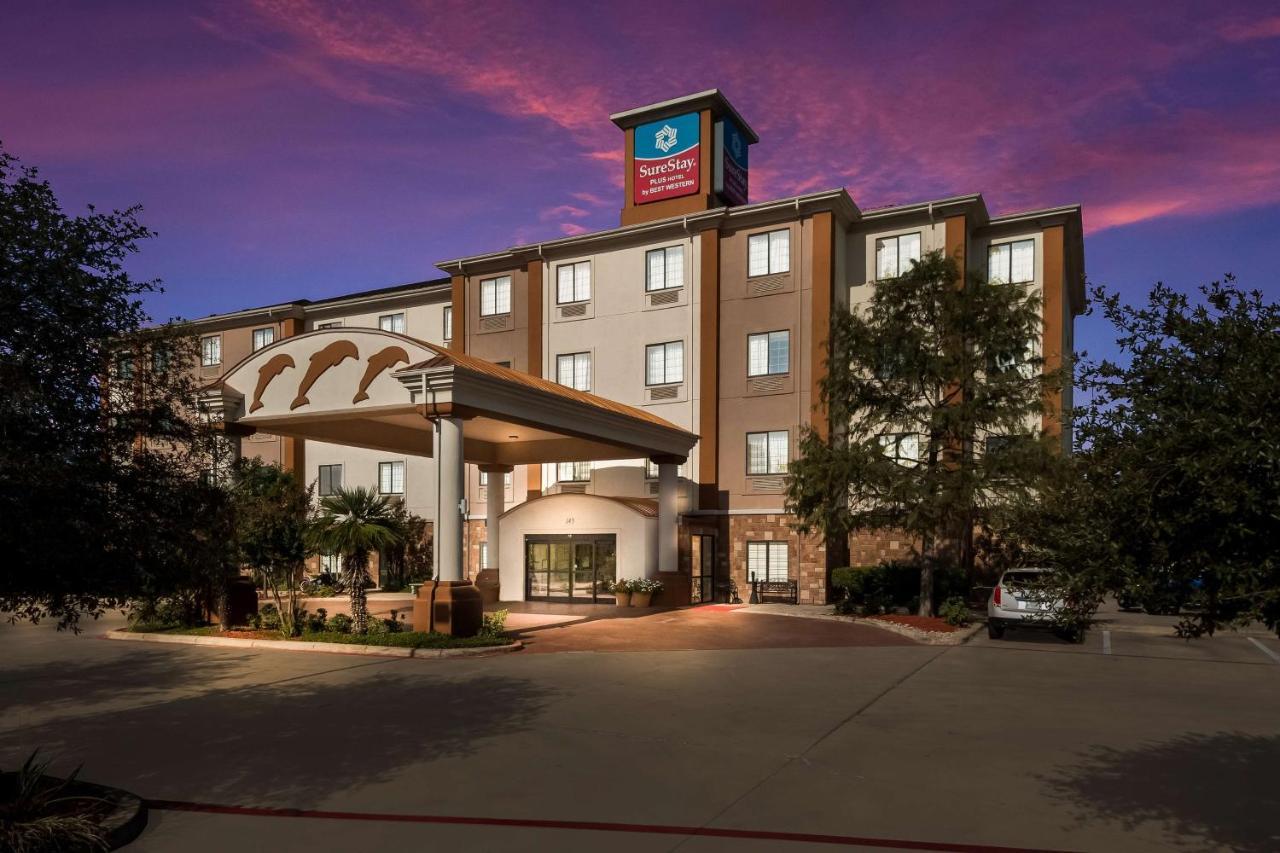 Surestay Plus Hotel By Best Western Near Seaworld Сан Антонио Екстериор снимка
