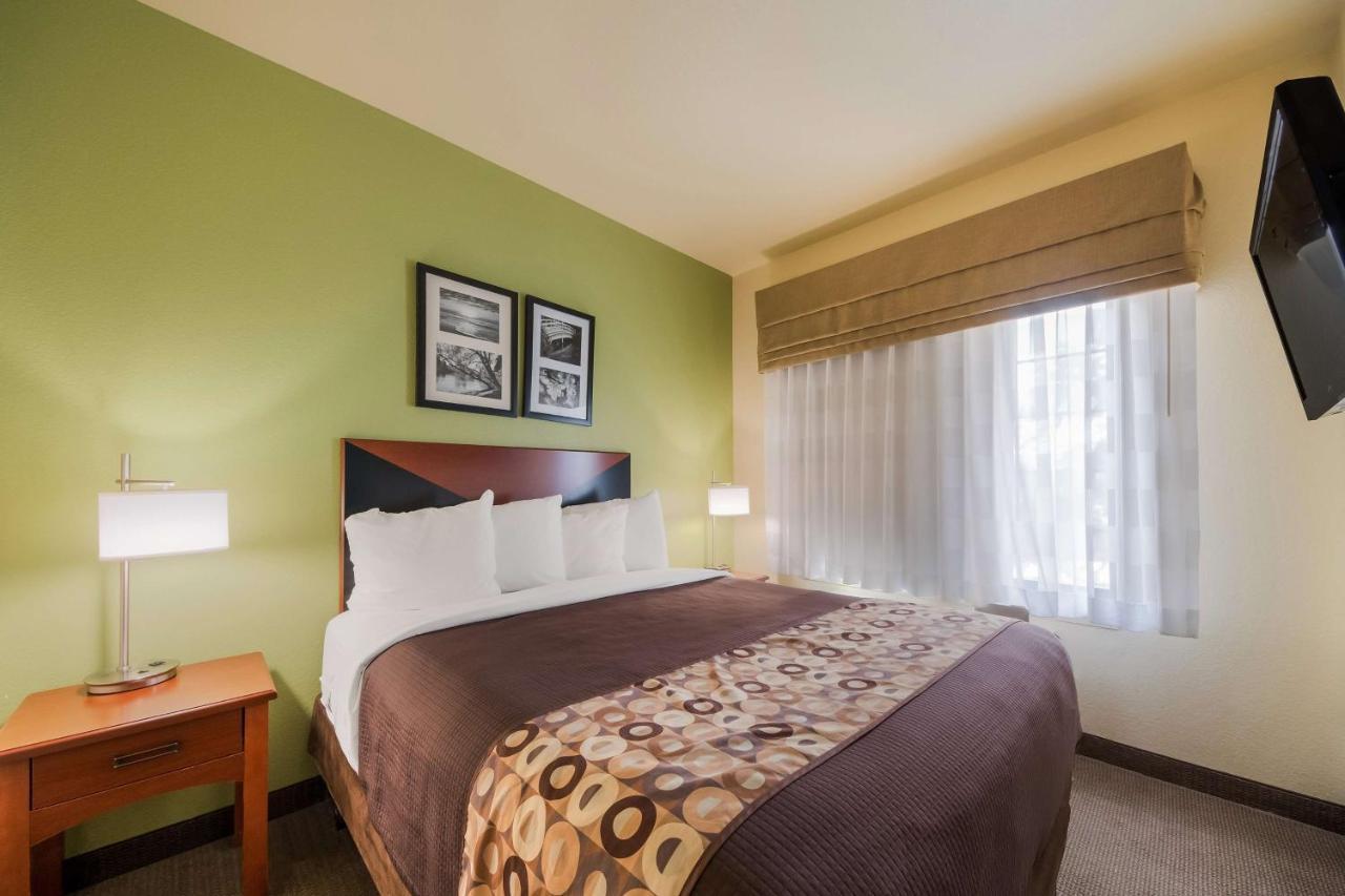 Surestay Plus Hotel By Best Western Near Seaworld Сан Антонио Екстериор снимка