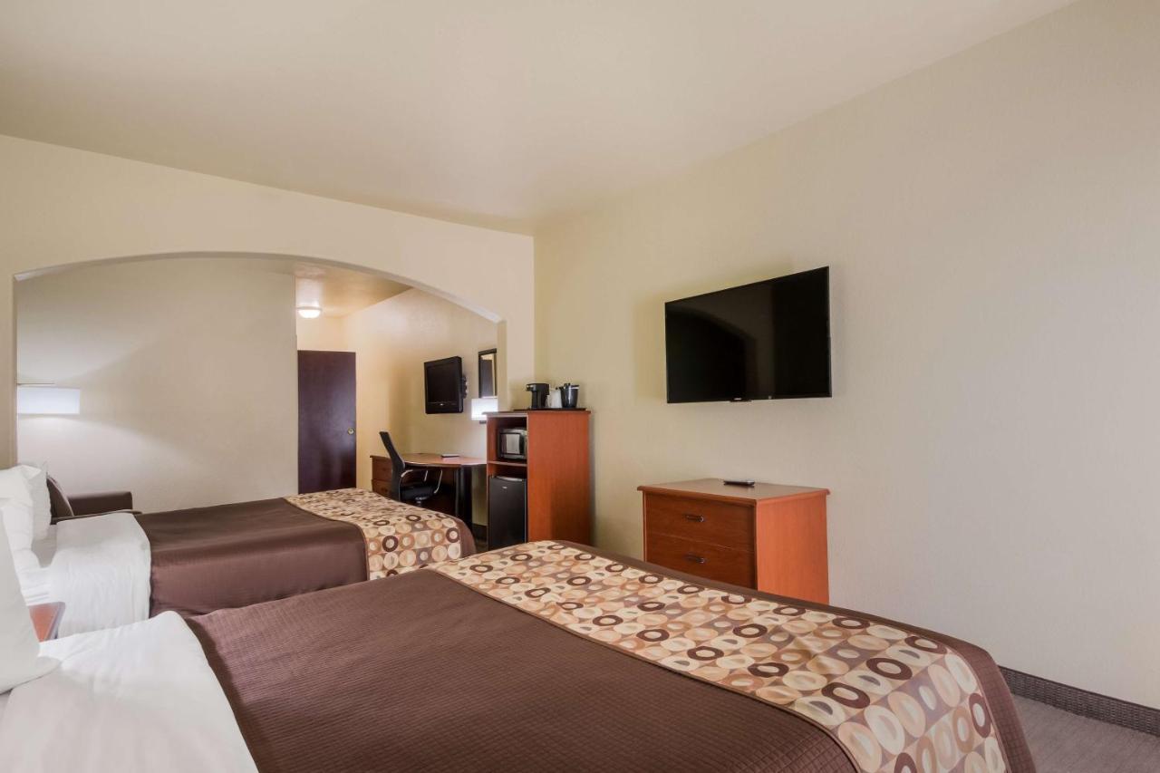 Surestay Plus Hotel By Best Western Near Seaworld Сан Антонио Екстериор снимка