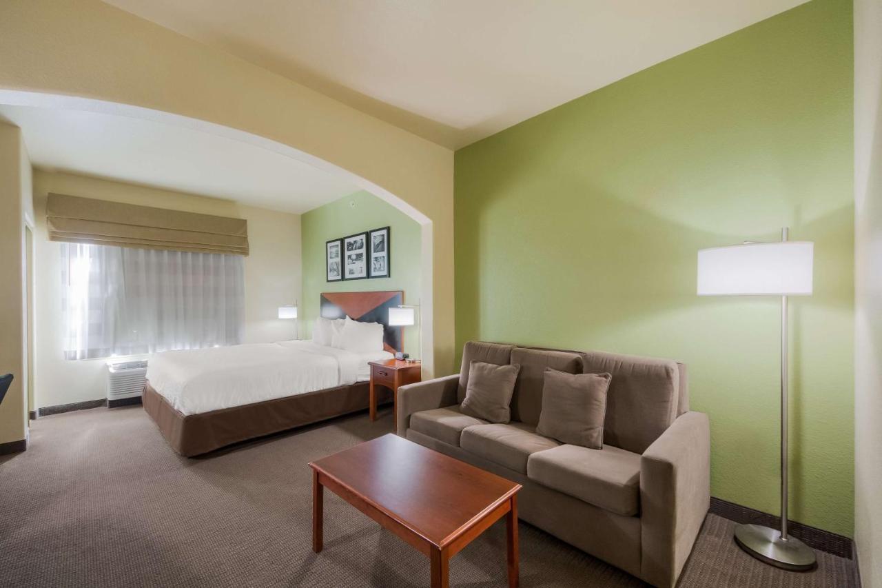 Surestay Plus Hotel By Best Western Near Seaworld Сан Антонио Екстериор снимка