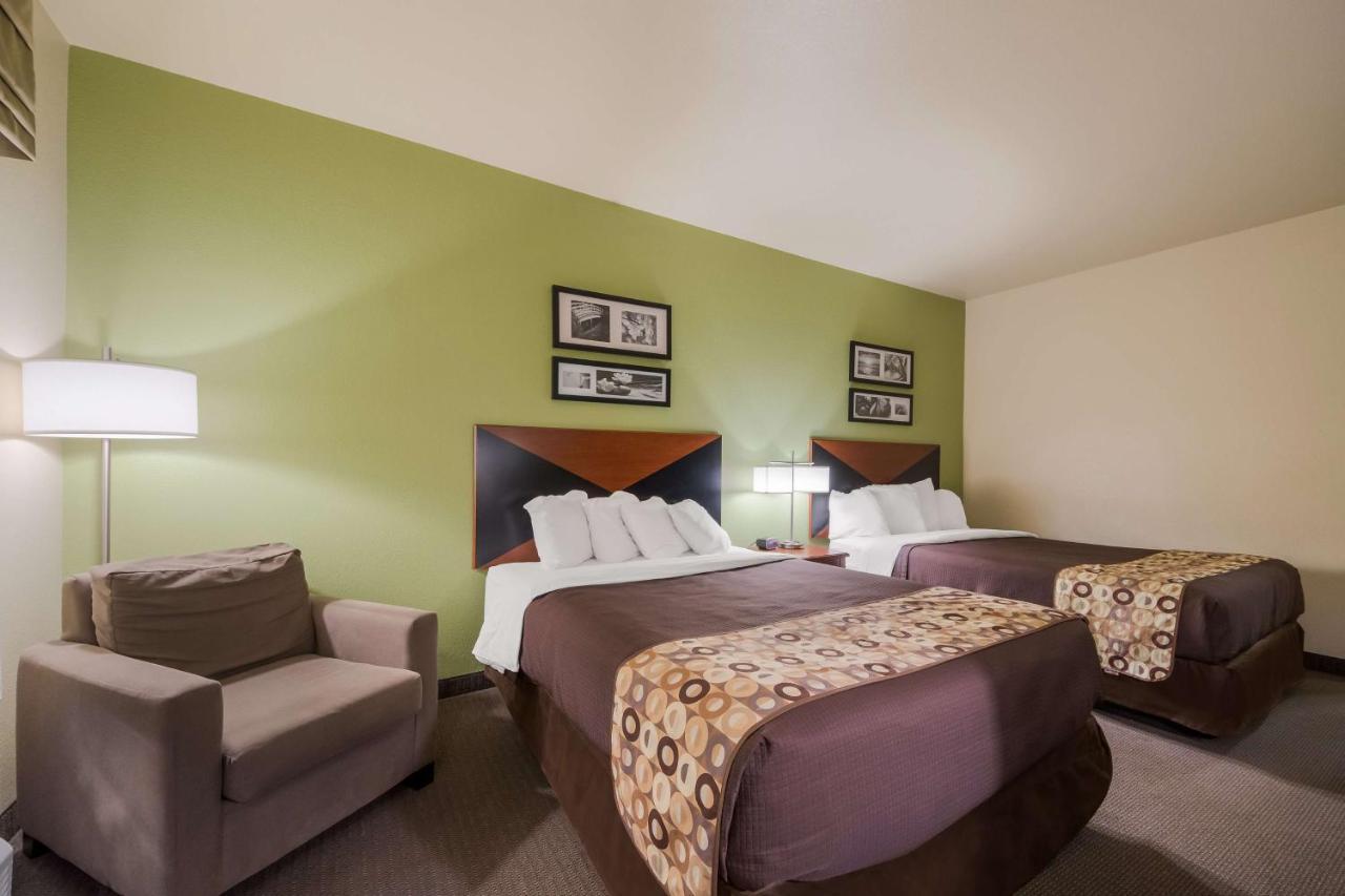Surestay Plus Hotel By Best Western Near Seaworld Сан Антонио Екстериор снимка