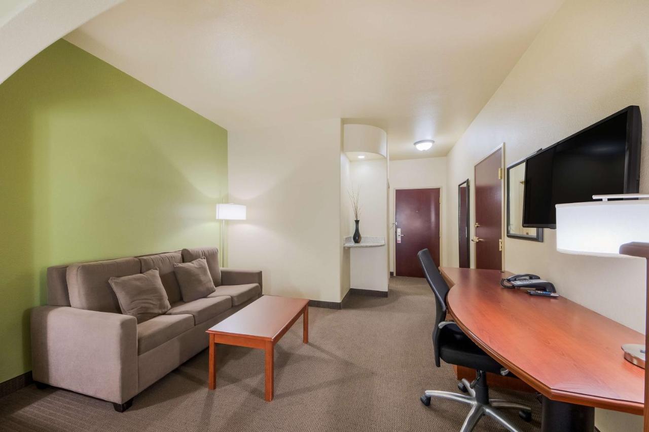 Surestay Plus Hotel By Best Western Near Seaworld Сан Антонио Екстериор снимка