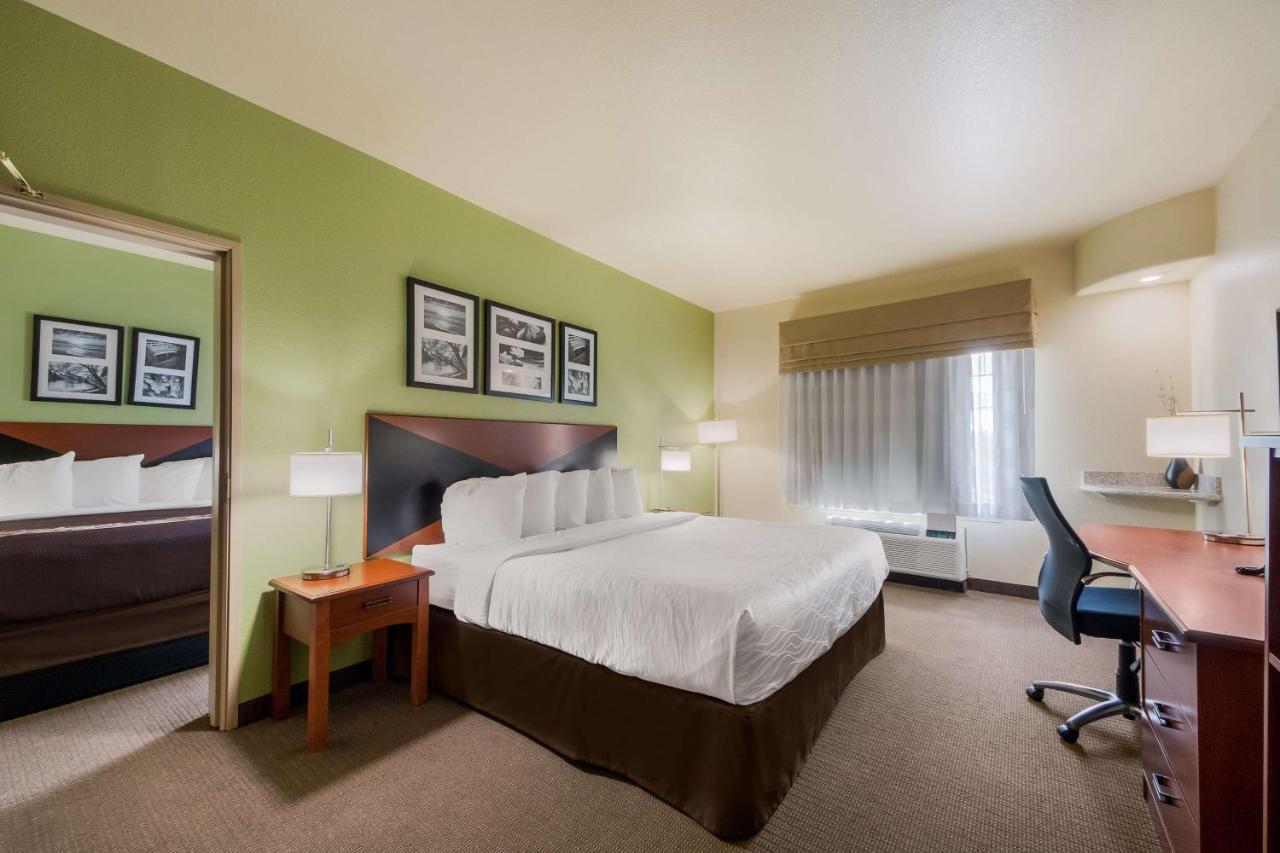 Surestay Plus Hotel By Best Western Near Seaworld Сан Антонио Екстериор снимка