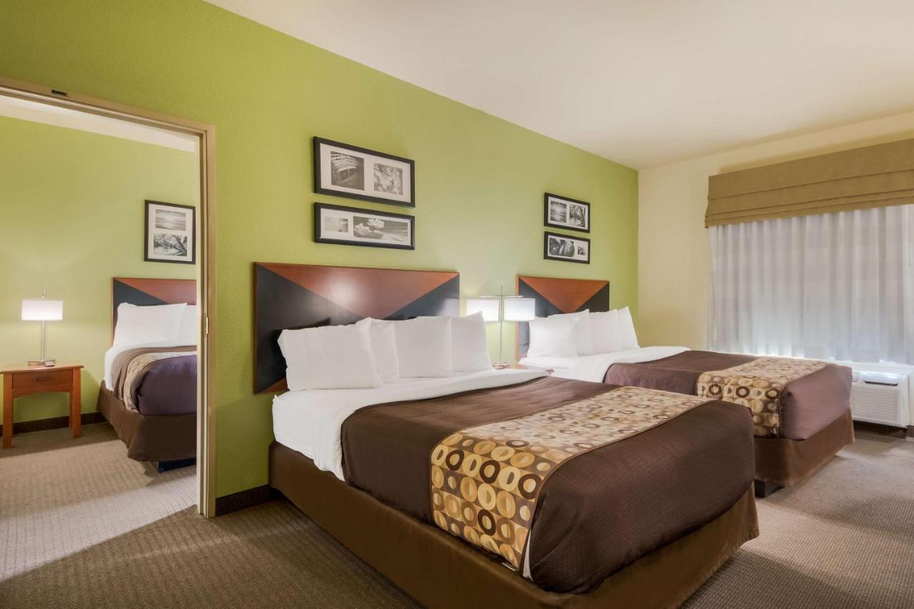 Surestay Plus Hotel By Best Western Near Seaworld Сан Антонио Екстериор снимка