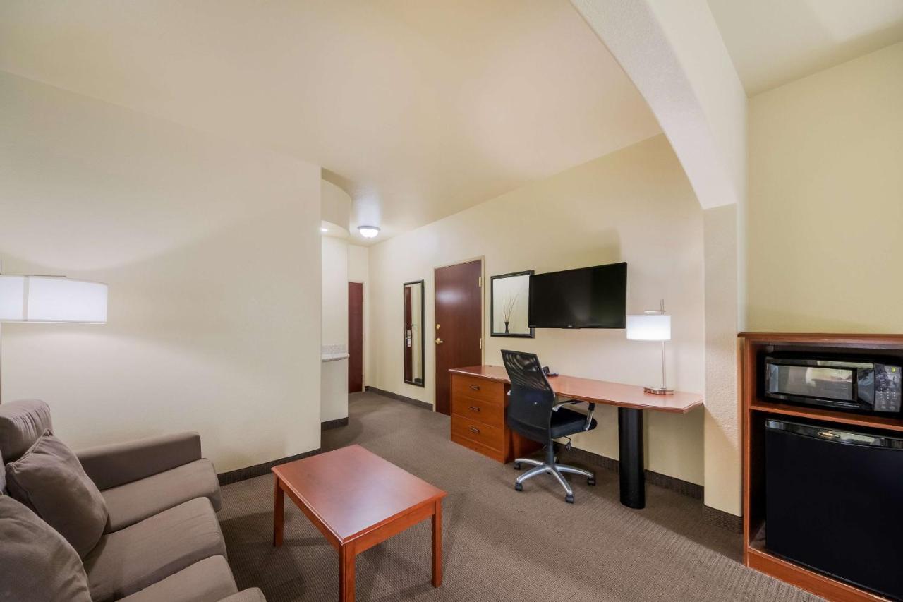 Surestay Plus Hotel By Best Western Near Seaworld Сан Антонио Екстериор снимка