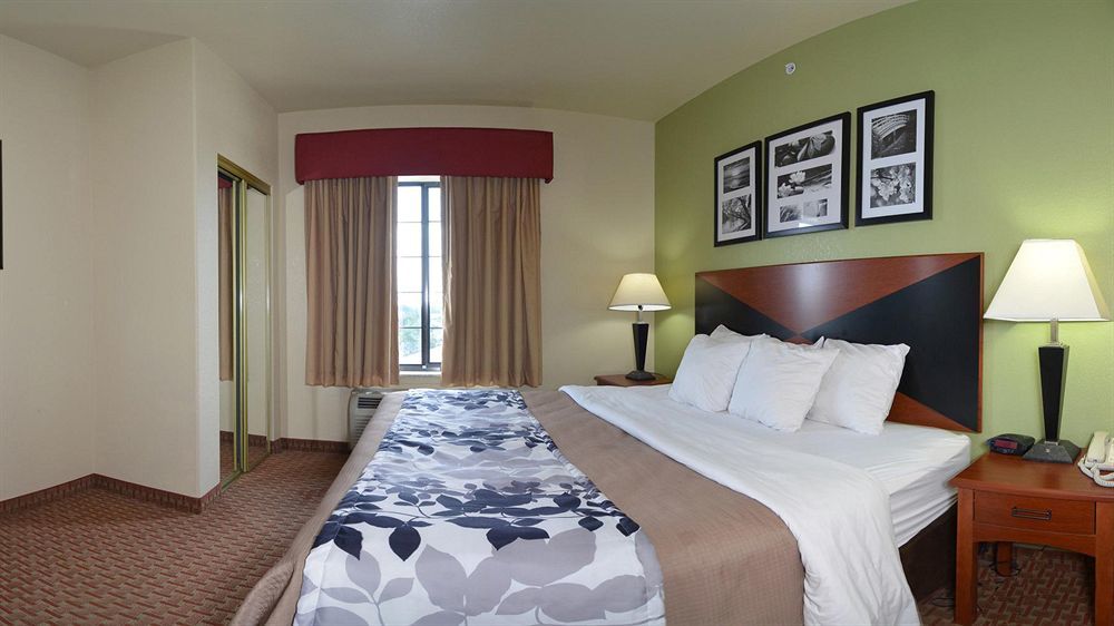 Surestay Plus Hotel By Best Western Near Seaworld Сан Антонио Екстериор снимка