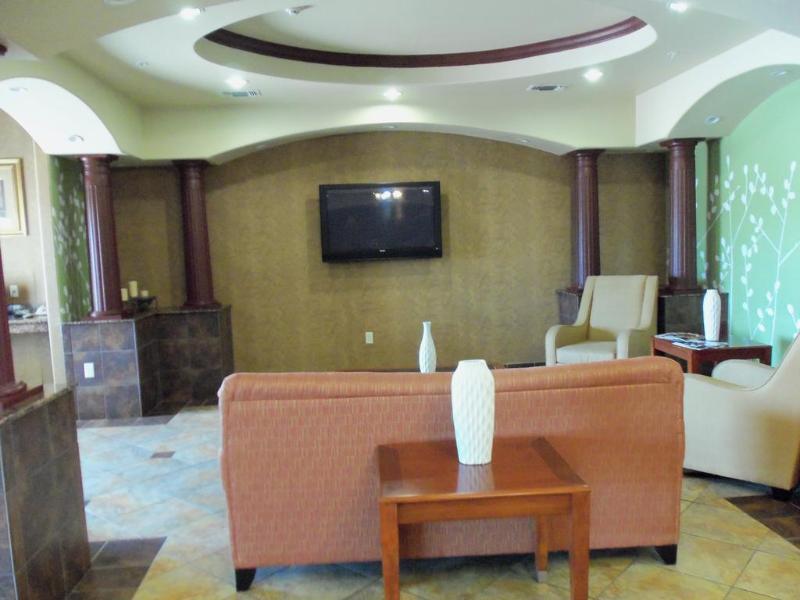 Surestay Plus Hotel By Best Western Near Seaworld Сан Антонио Екстериор снимка